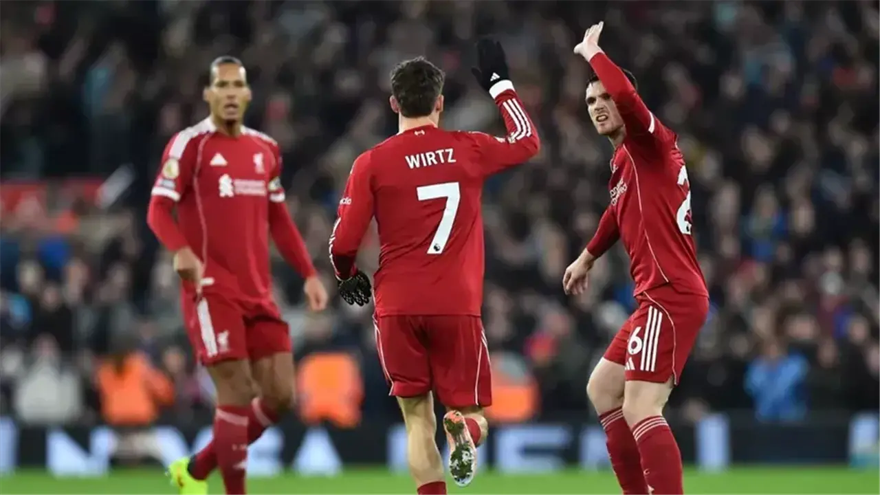 القنوات الناقلة لمباراة ليفربول وليدز يونايتد ومعلق اللقاء في الدوري الإنجليزي